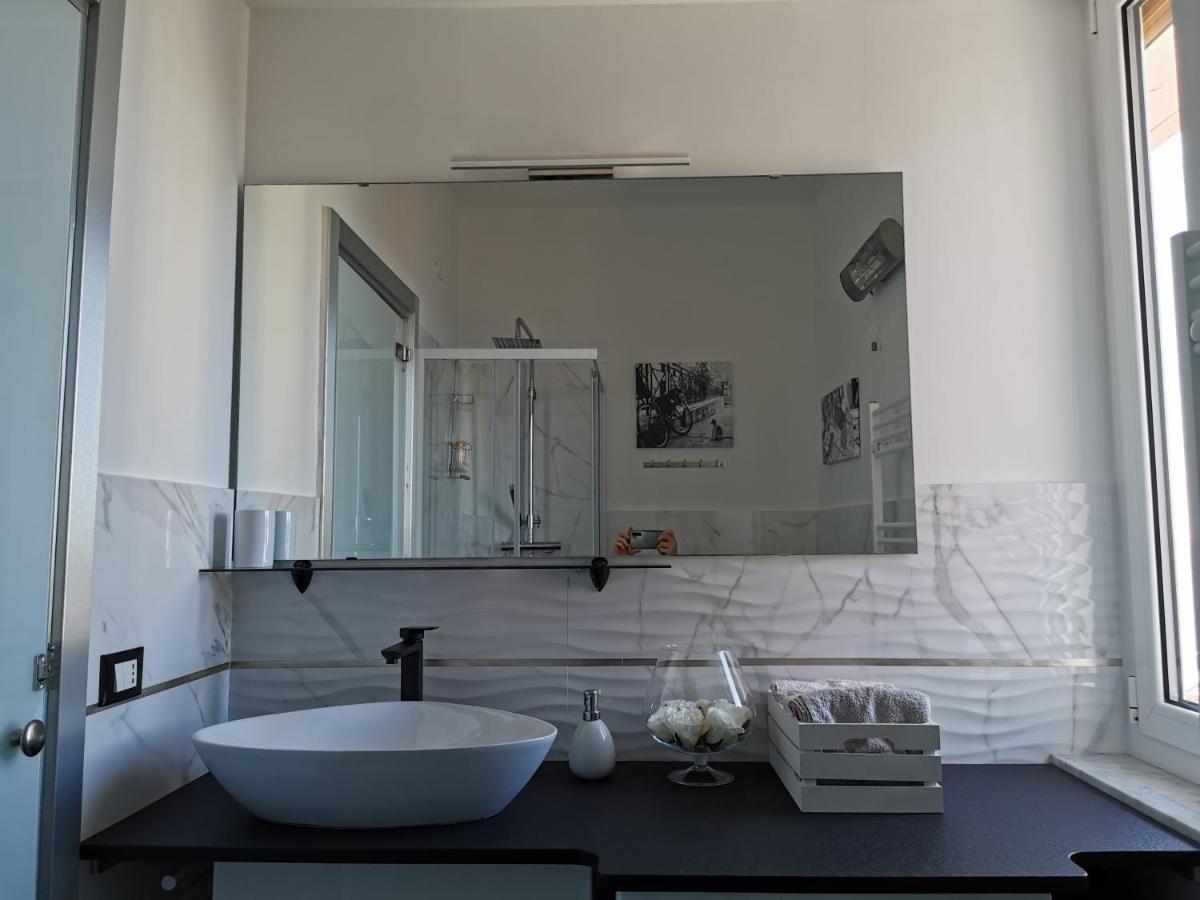 Апартаменты Blue Nest Генуя Экстерьер фото